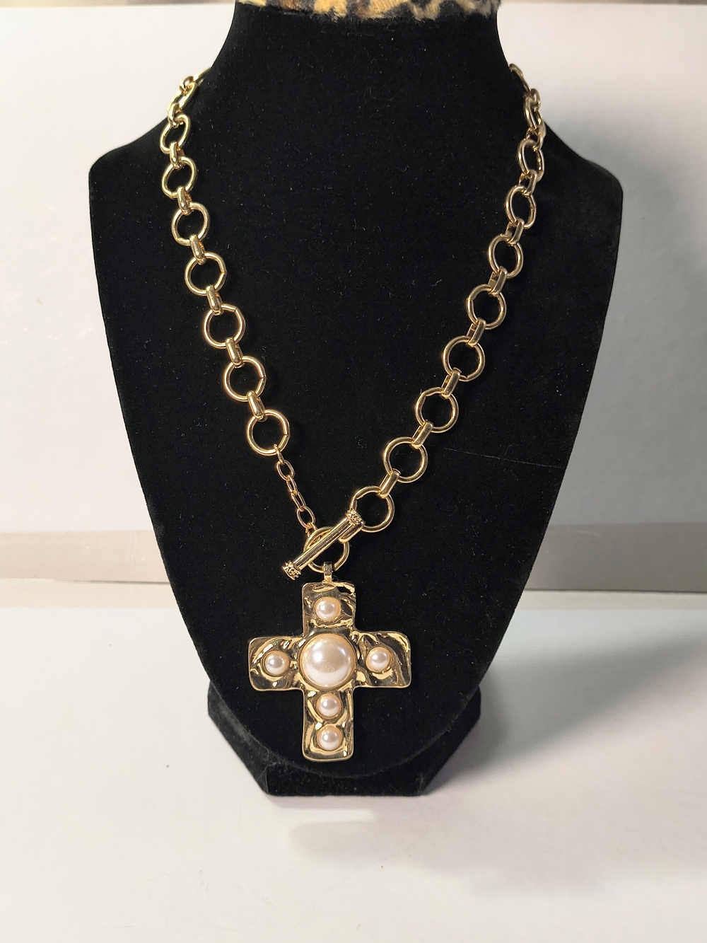 NWOT Two Gold and Pearl Beaded Cross Pendant Necklaces - Picture 6 of 8